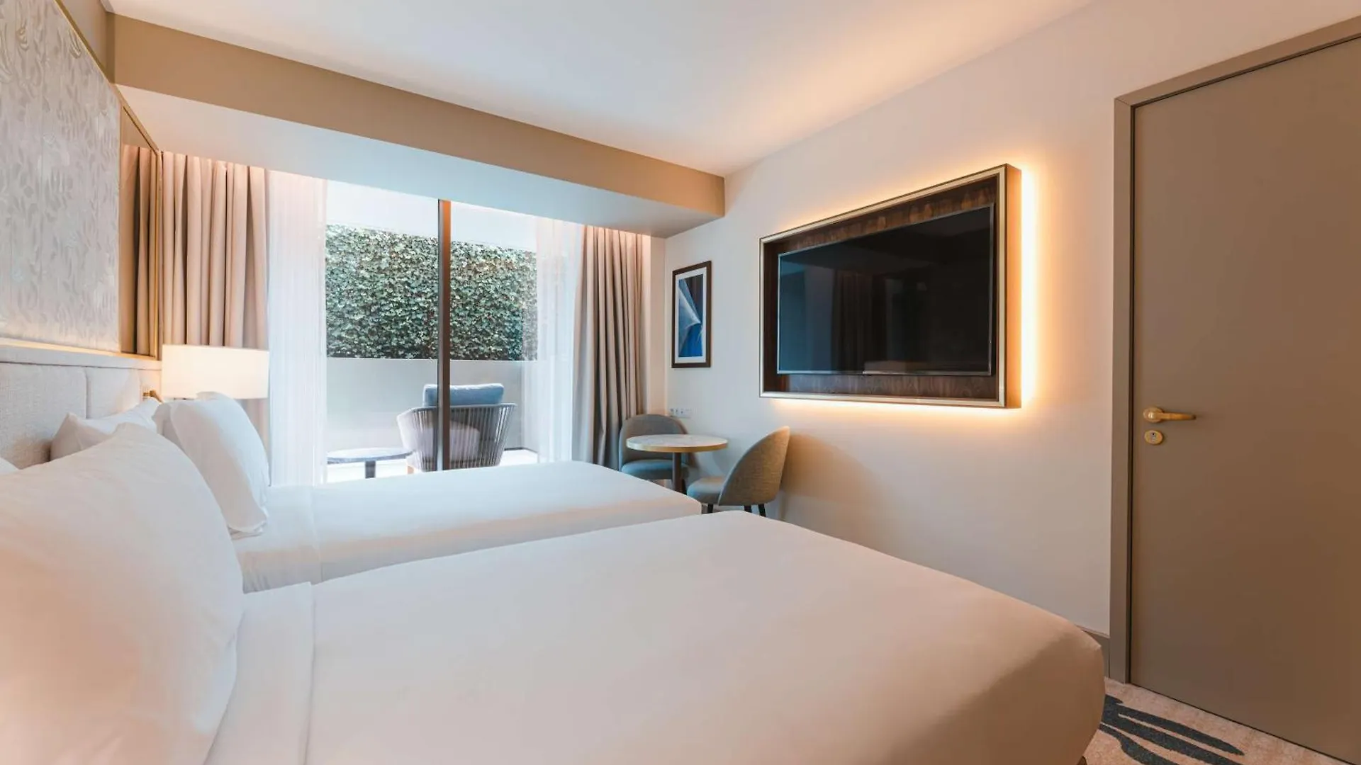 Legacy Hotel Cascais, Curio Collection By Hilton