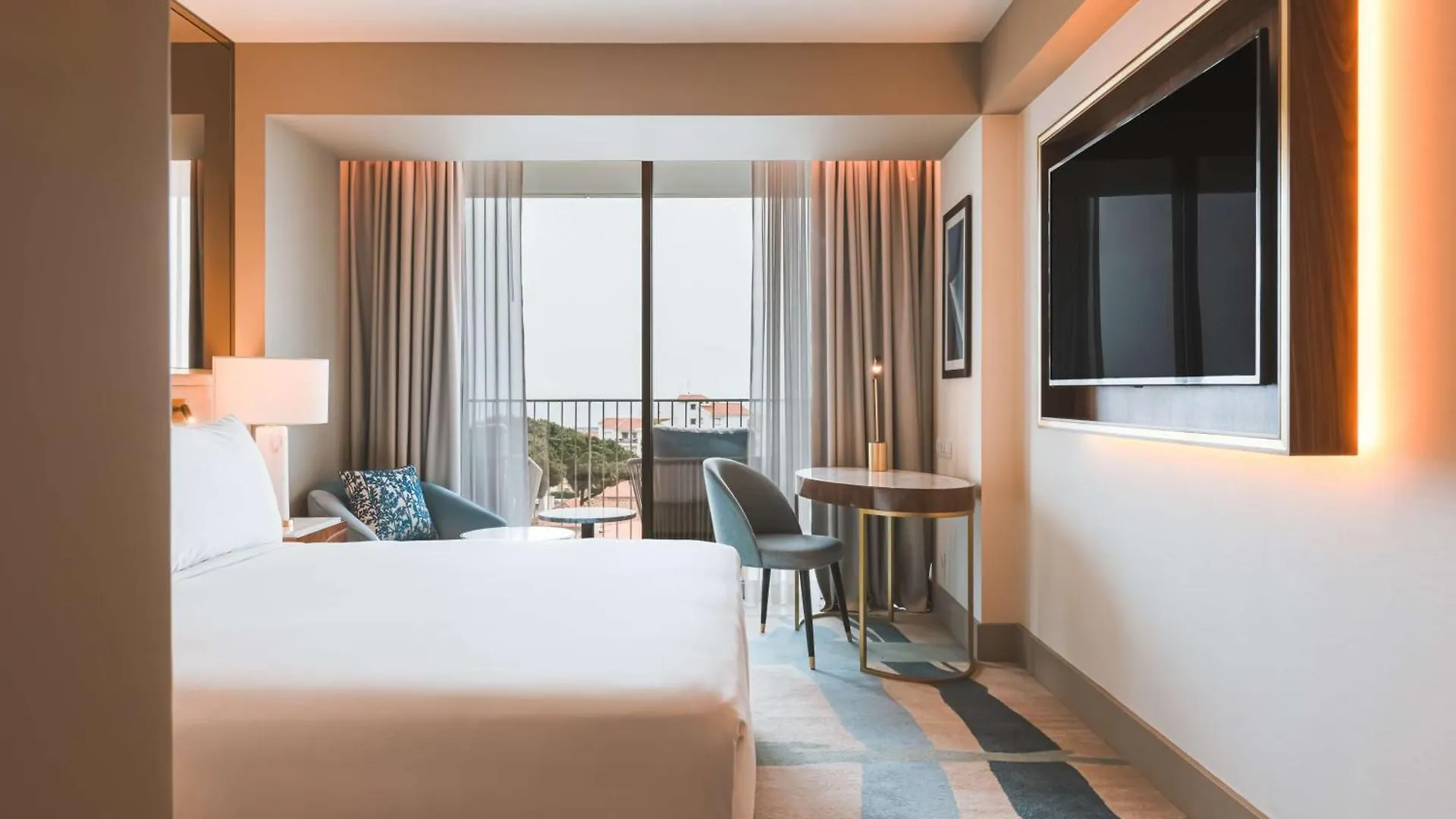 Legacy Hotel Cascais, Curio Collection By Hilton
